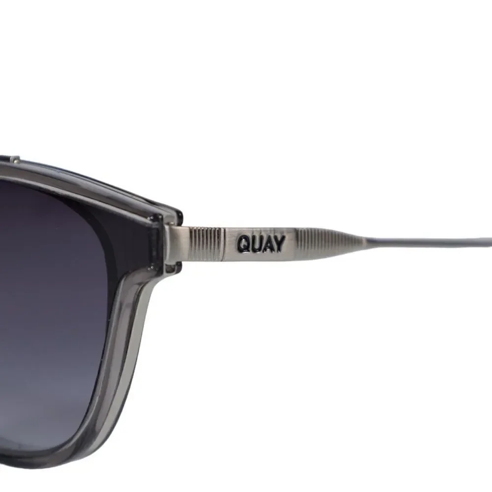 ⭐️ Quay Australia GETAWAY Metal Round Sunglasses - Grey/Smoke